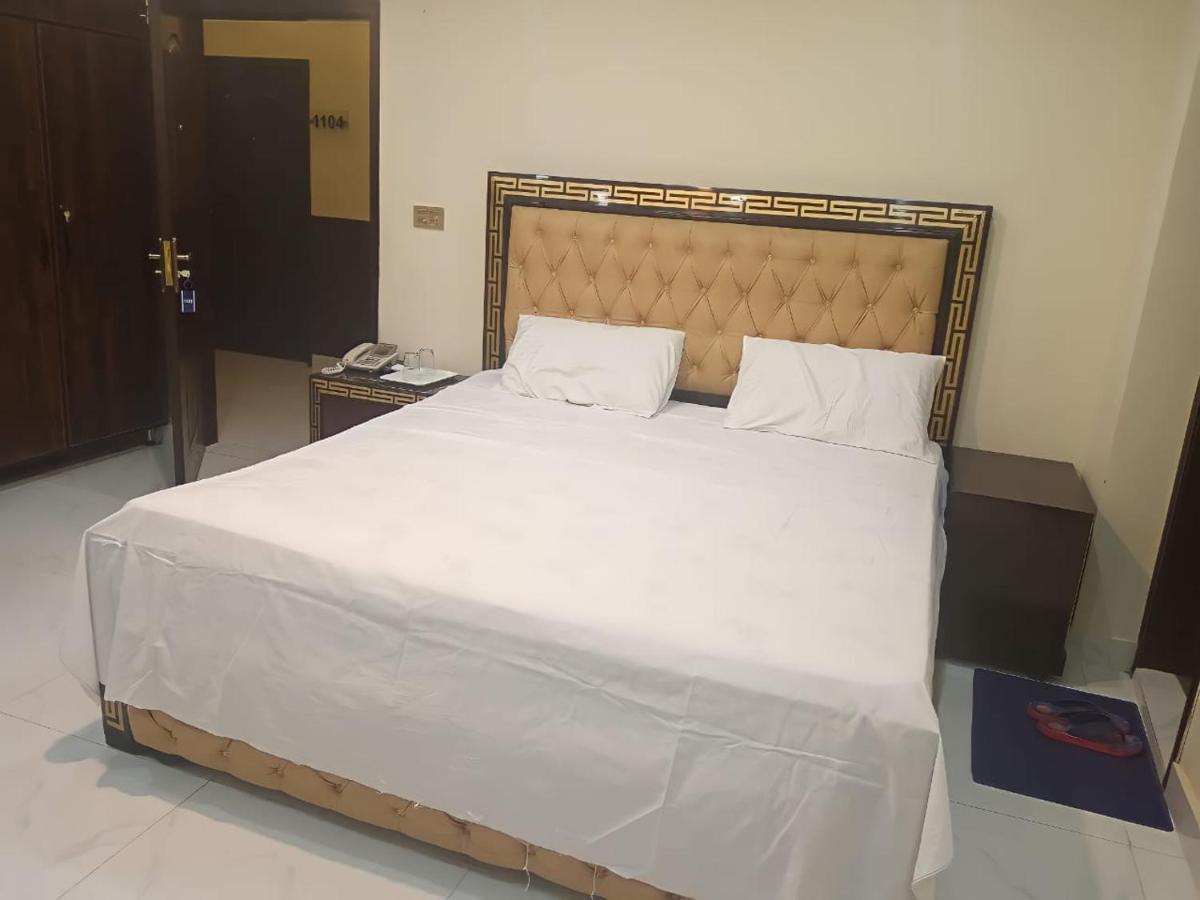 Hotel White Pearl Lahore Buitenkant foto